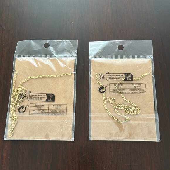 Swiftie Forever ‘Swiftie’ and ‘Midnights’ Gold Plated Necklaces NEW - Picture 7 of 9